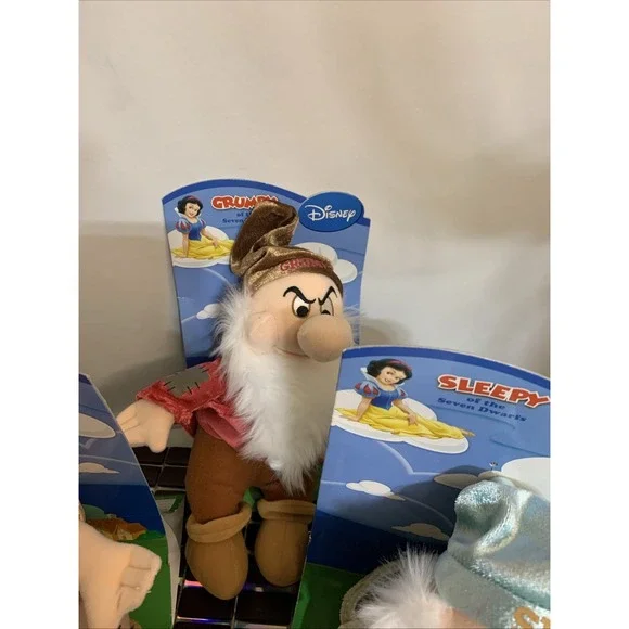 6 Walt Disney Snow White Seven Dwarfs Stuffed‎ Plush NEW On Card 11 Inch - Picture 6 of 8